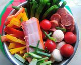 Foto del paso 1 de la receta: Revuelto de embutidos y verduras con cúrcuma 👍🇵🇪