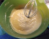 Foto del paso 2 de la receta: Bizcocho de nata con albaricoques fresco
