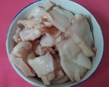 Hình bước làm 2 của món Củ đậu xào thịt heo