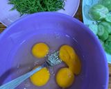 รูปขั้นตอนการทำที่ 3 ของ น้ำพริกกะปิปลาทูทอดไข่ชะอม