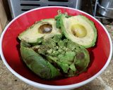 Foto del paso 1 de la receta: Aguacate o Palta 🥑 rellena