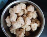 A picture of step 1 of Spicy Soya kheema.
