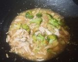 Foto langkah ke 5 dari resep Tumis Brokoli+Ayam kfc.