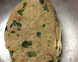 A picture of step 4 of Aloo suji roti.