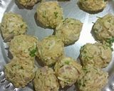 A picture of step 2 of Crispy Egg Bomb.