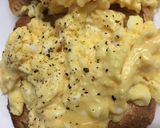 รูปขั้นตอนการทำที่ 1 ของ ไข่คนกับขนมปังปิ้ง (Scrambled eggs on Toast)