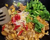 Foto langkah ke 3 dari resep Kwetiaw Goreng.
