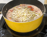 Hình bước làm 3 của món Canh Thịt Bò Nấu Giá & Cà Chua 🍅