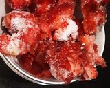 A picture of step 1 of Strawberry juice.