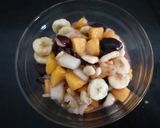 A picture of step 3 of Fruit Munch🍌🍒🍎with Kurkuray Crunch😉🌶.