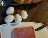 Foto del paso 1 de la receta: Huevos con jamón, para el desayuno