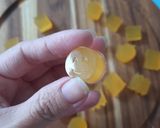 Hình bước làm 2 của món Kẹo chip chip cam