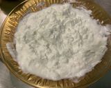 Une image de l'étape 10 de Carottes fanes confites au miel sauce ricotta, skyr et coriandre.