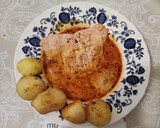 Foto del paso 5 de la receta: Salmón con leche, curry rojo y patatas bravas