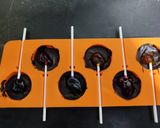 A picture of step 5 of Chocolate Candy💖.