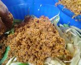 A picture of step 1 of Hari mirch adrek or leemo ka achar.