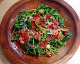 Foto langkah ke 7 dari resep Bayam Celur Sambal Belacan khas Malaysia.