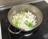 Foto del paso 1 de la receta: Arroz vaporizado con judías de carilla y verduras