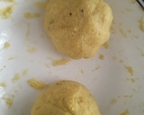 Foto del paso 5 de la receta: Arepas de plátano maduro con "queso" y huevo frito🍳
