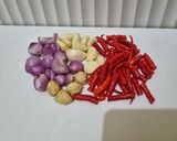 Foto langkah ke 2 dari resep Sambal Goreng Kentang Pete.