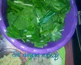 Foto langkah ke 1 dari resep Tumis sawi bakso makaroni simple.
