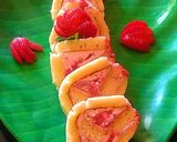 A picture of step 6 of Strawberry cream cheese roll.
