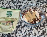 Foto del paso 4 de la receta: Porridge de bebida vegetal con avena y pasas sultana