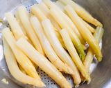 Foto langkah ke 1 dari resep 🌽 Sup Jagung Asparagus.