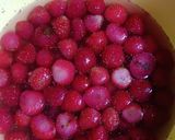 Foto langkah ke 1 dari resep Selai Strawberry.
