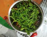 अंडा करी एकदम झणझणीत (anda curry recipe in marathi) रेसिपी स्टेप 2 फोटो