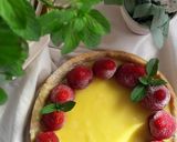 Une image de l'étape 2 de Tartelette au lemon curd fraise.