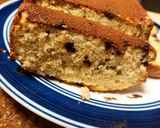 A picture of step 7 of Sugarless chocolate chip banana bread.
