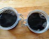 A picture of step 3 of Grass Jelly and Hot Grass Jelly.