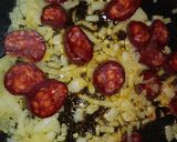 Foto del paso 2 de la receta Potaje de garbanzos con chorizo y patatas