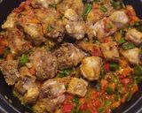 Foto del paso 4 de la receta: Arroz con pollo costillar y bajocas(judías)