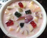 A picture of step 7 of Fruit custard.