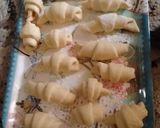 A picture of step 3 of Stuffed Donuts.