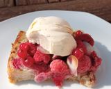 Une image de l'étape 3 de Pain perdu aux figues framboises et amandes.