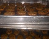 Foto langkah ke 4 dari resep Buttercookies renyah gurih kurma kismis.