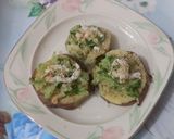 A picture of step 3 of Smashed potato.