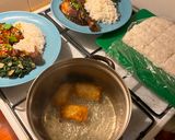 A picture of step 6 of Honey-Soy Garlic Chicken, Stir-Fried Garlic Spinach and Fried Rice Cakes with Spicy Soy Mayonnaise.