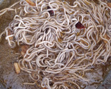 Foto del paso 5 de la receta: Spaghetti con gambas y gulas