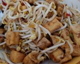Foto langkah ke 4 dari resep Tumis Tahu tauge.