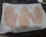Foto del paso 1 de la receta Hojaldre de pollo relleno de jamón york y queso