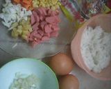 Foto langkah ke 1 dari resep Omlet nasi ala nia.