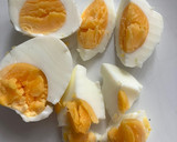 Foto del paso 6 de la receta: Ensalada alemana (kartoffelsalat) con salchichas de queso ahumadas (Bockwurst)