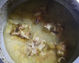 Foto del paso 3 de la receta: Patitas de cerdo en olla a presión