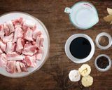 Hình bước làm 1 của món Adobo - thịt kho kiểu Philippines