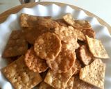 A picture of step 3 of Spicy crackers.