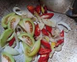 Foto langkah ke 2 dari resep Oseng Cumi Cabe Bawang.